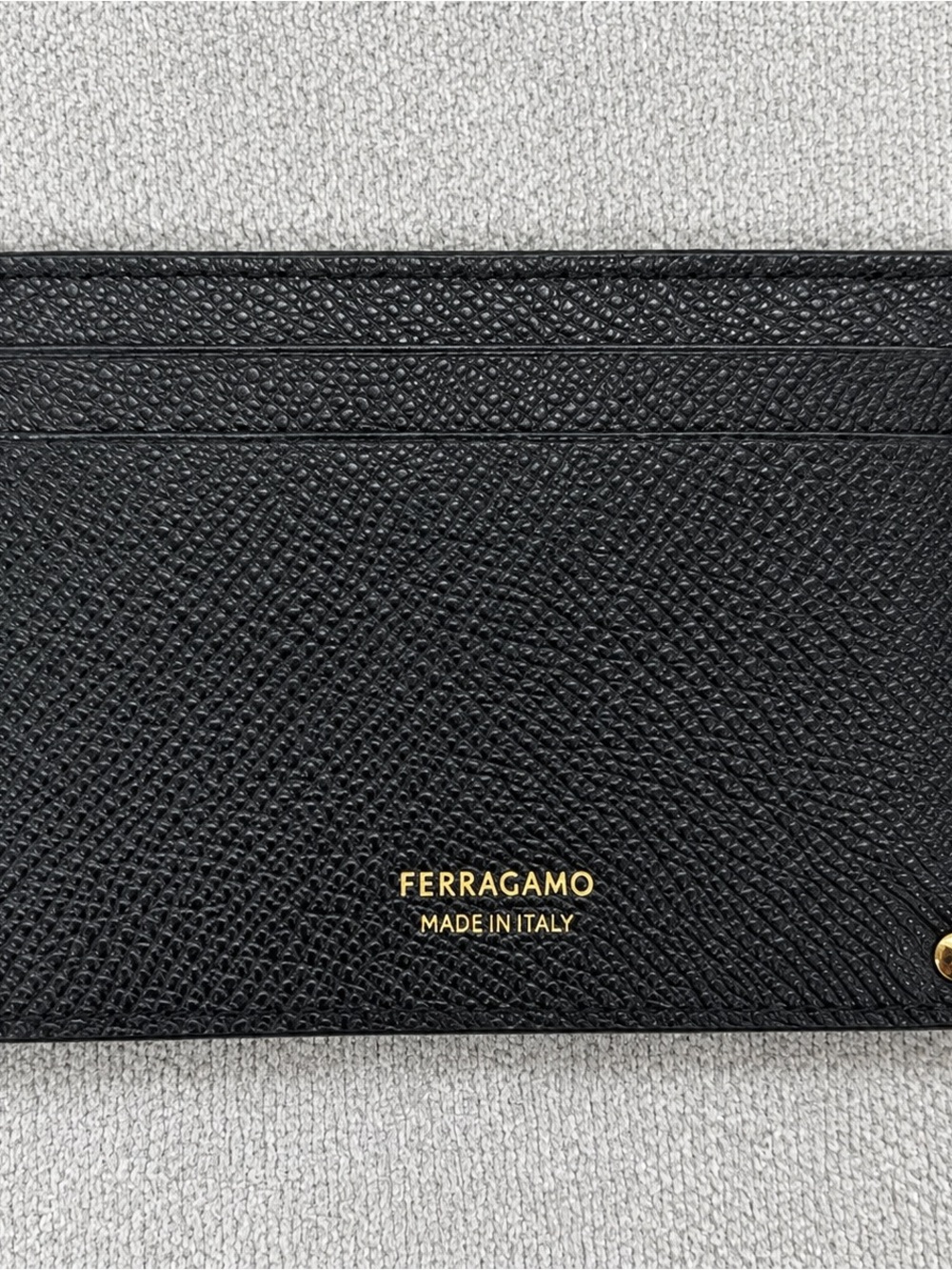 New and unused Ferragamo Black Leather Card & ID Holder with Gold logo - Picture 2 of 2